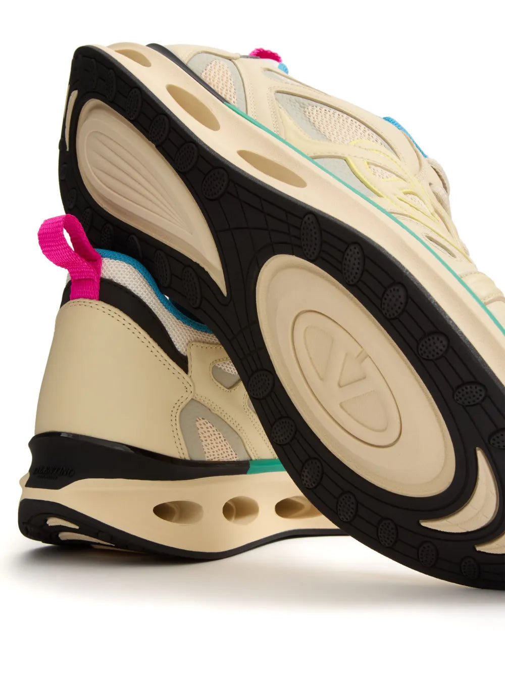 Valentino Garavani Vlogo Easyjog Leather Sneakers