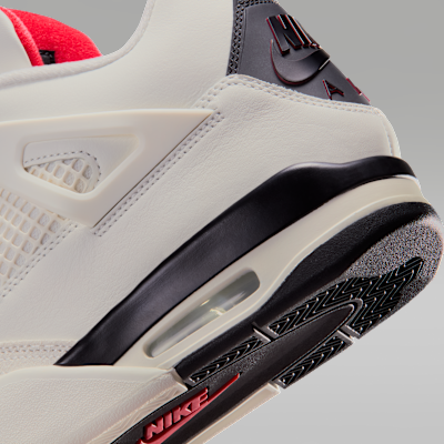 Air Jordan 4 Retro Flight Club
